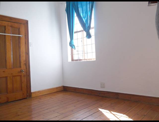 4 bed property to rent in WOODSTOCK